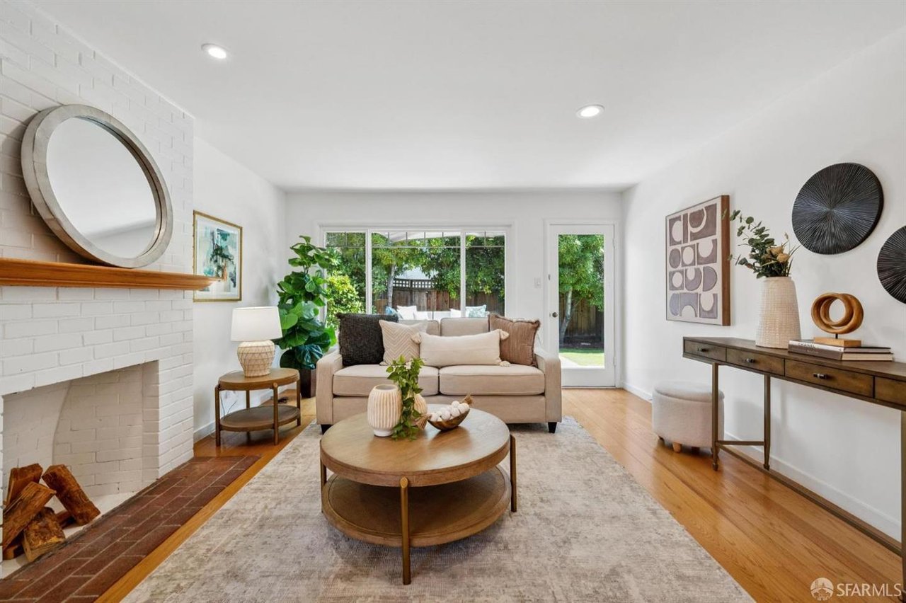 885 Elm St, San Carlos