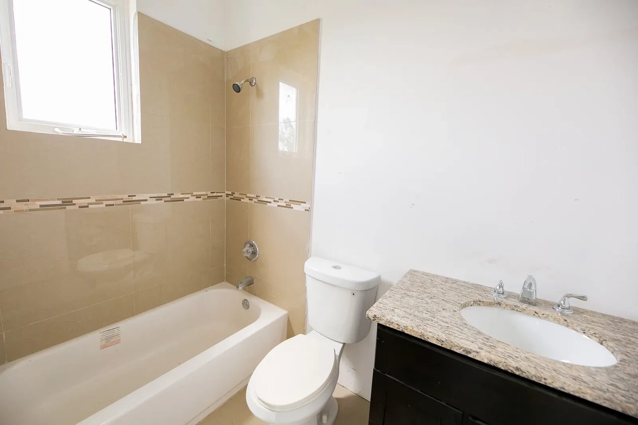 25 Eagle Crest 3 Bedroom Townhouse