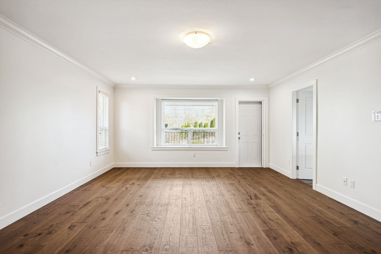 20307 98a Ave