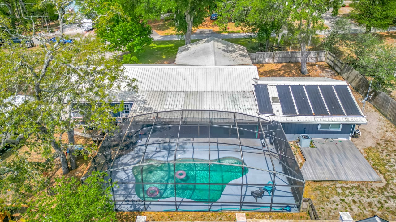 Peaceful 5-Bedroom Home in Altamonte Springs