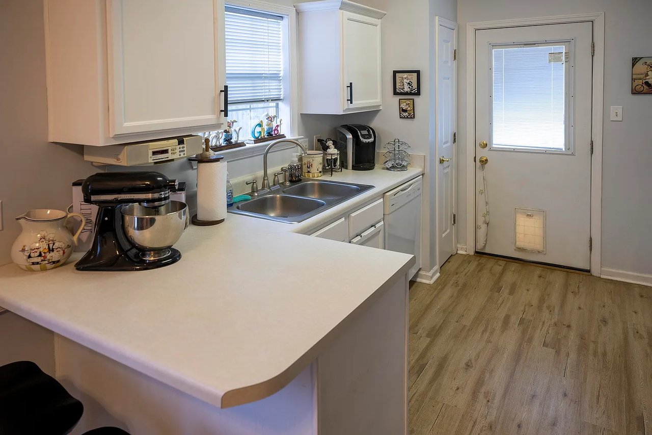 1385 Charles Bryan Rd