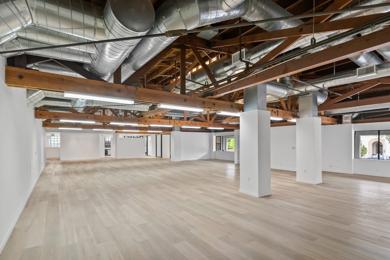 RARE 12,300 SF RETAIL/OFFICE OWNER USER