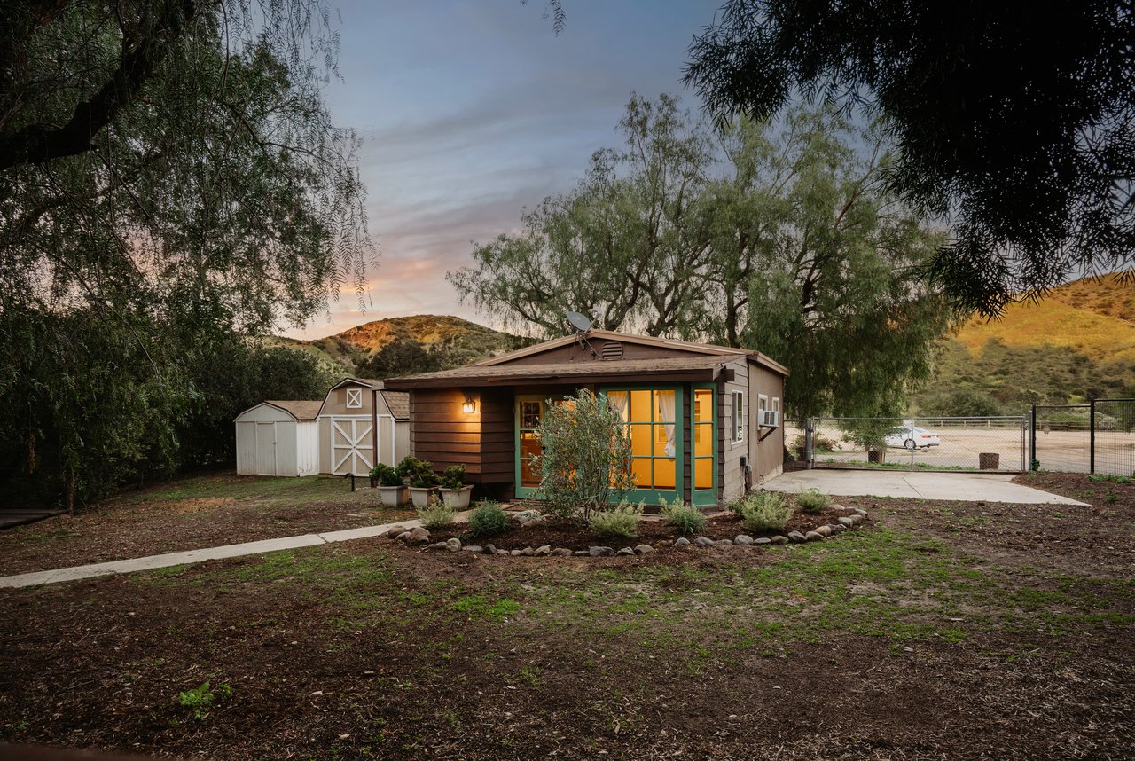 7817 E. Sandberg Lane