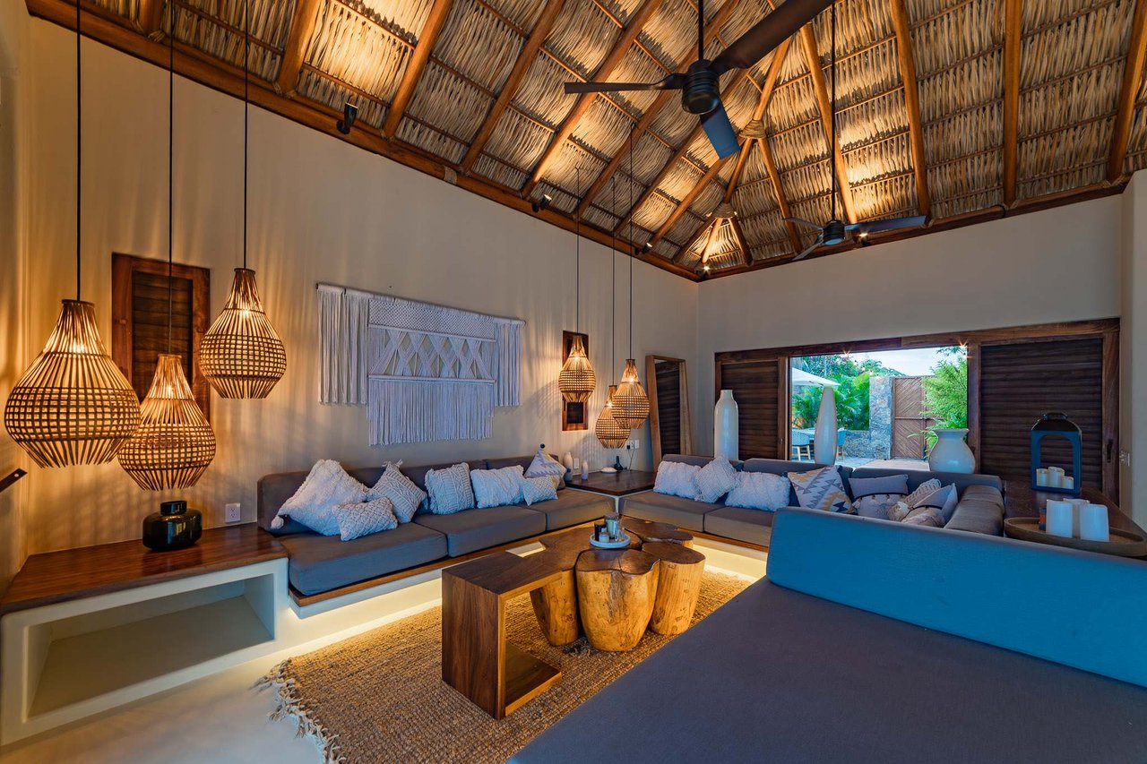 4 bedroom, Single Family Homes, Villa Playa, Montecito Beach Village