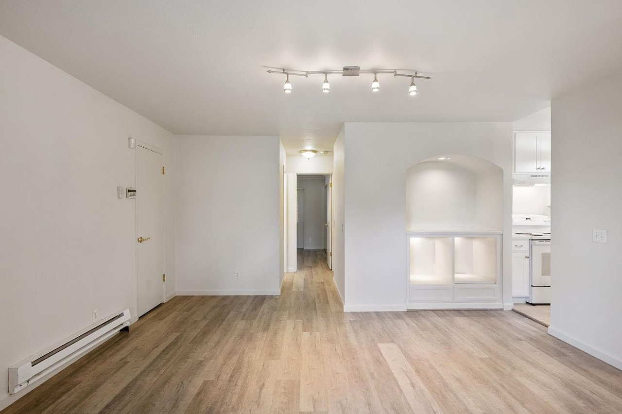 515 Ramona Ct APT 11