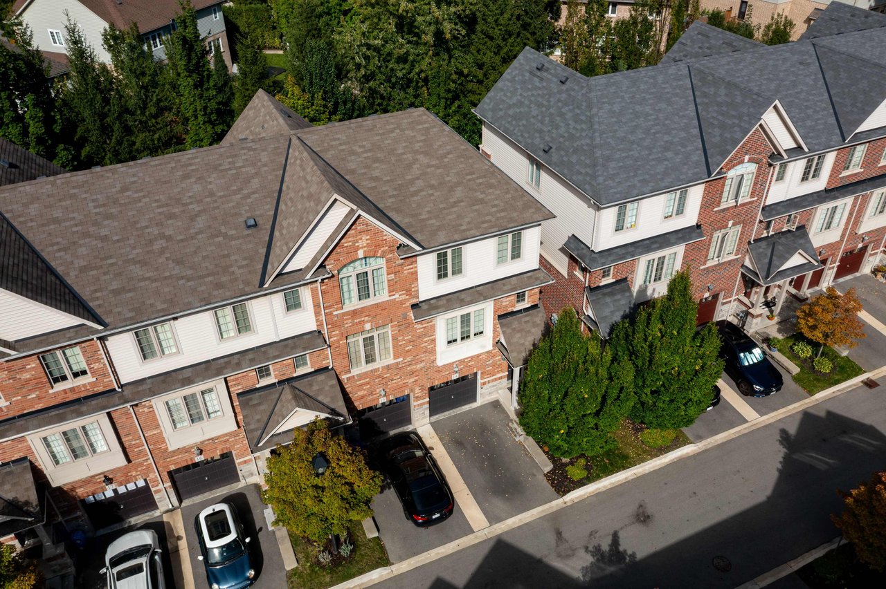 14-4165 Upper Middle Road Unit: 14