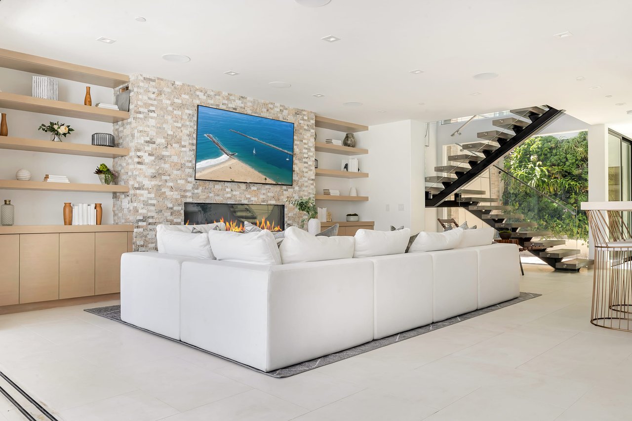 416 Hazel Drive