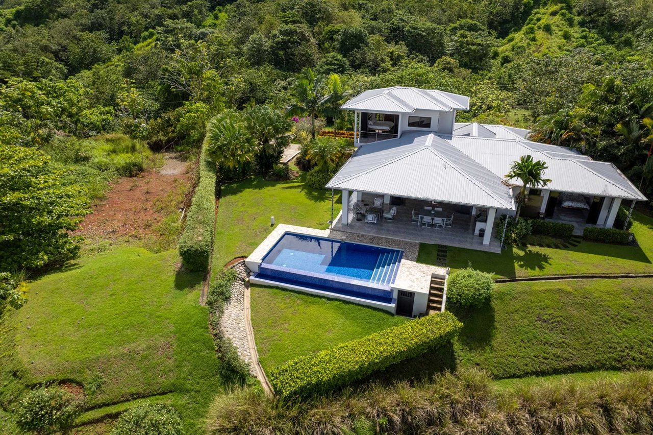 ELEGANT LUXURY HOME PLUS EXTRA LOT WITH OCEAN AND MOUNTAIN VIEWS