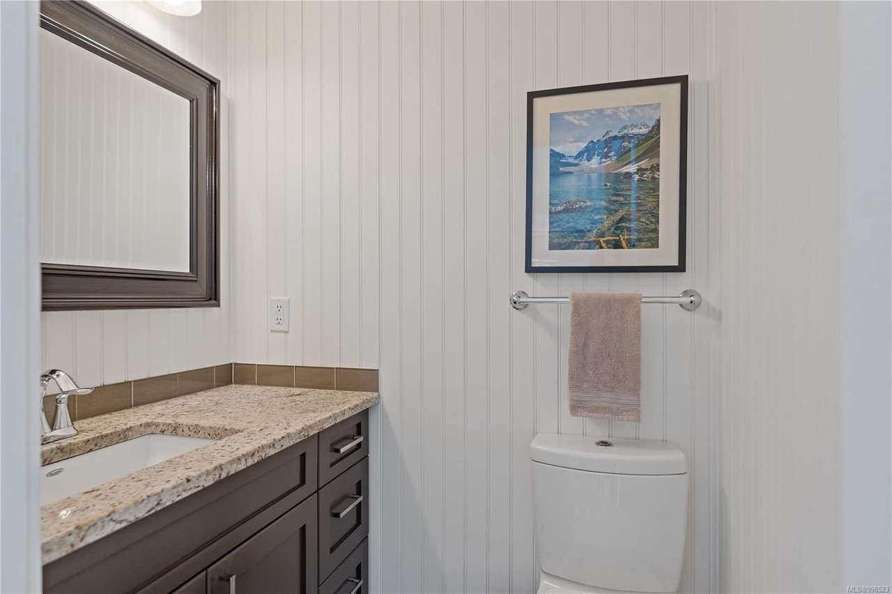 1228 Pearce Cres