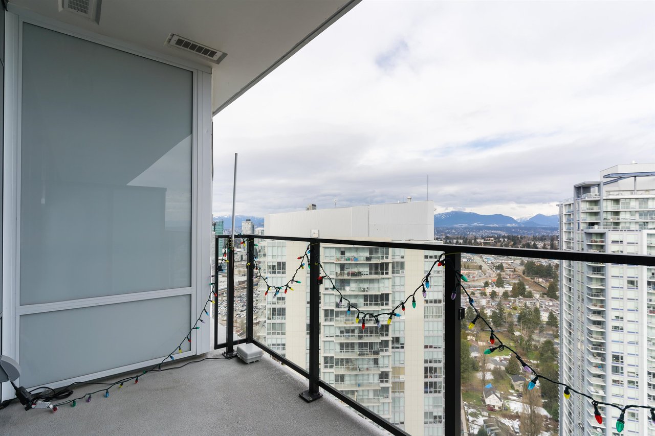 3604-9887 Whalley Blvd