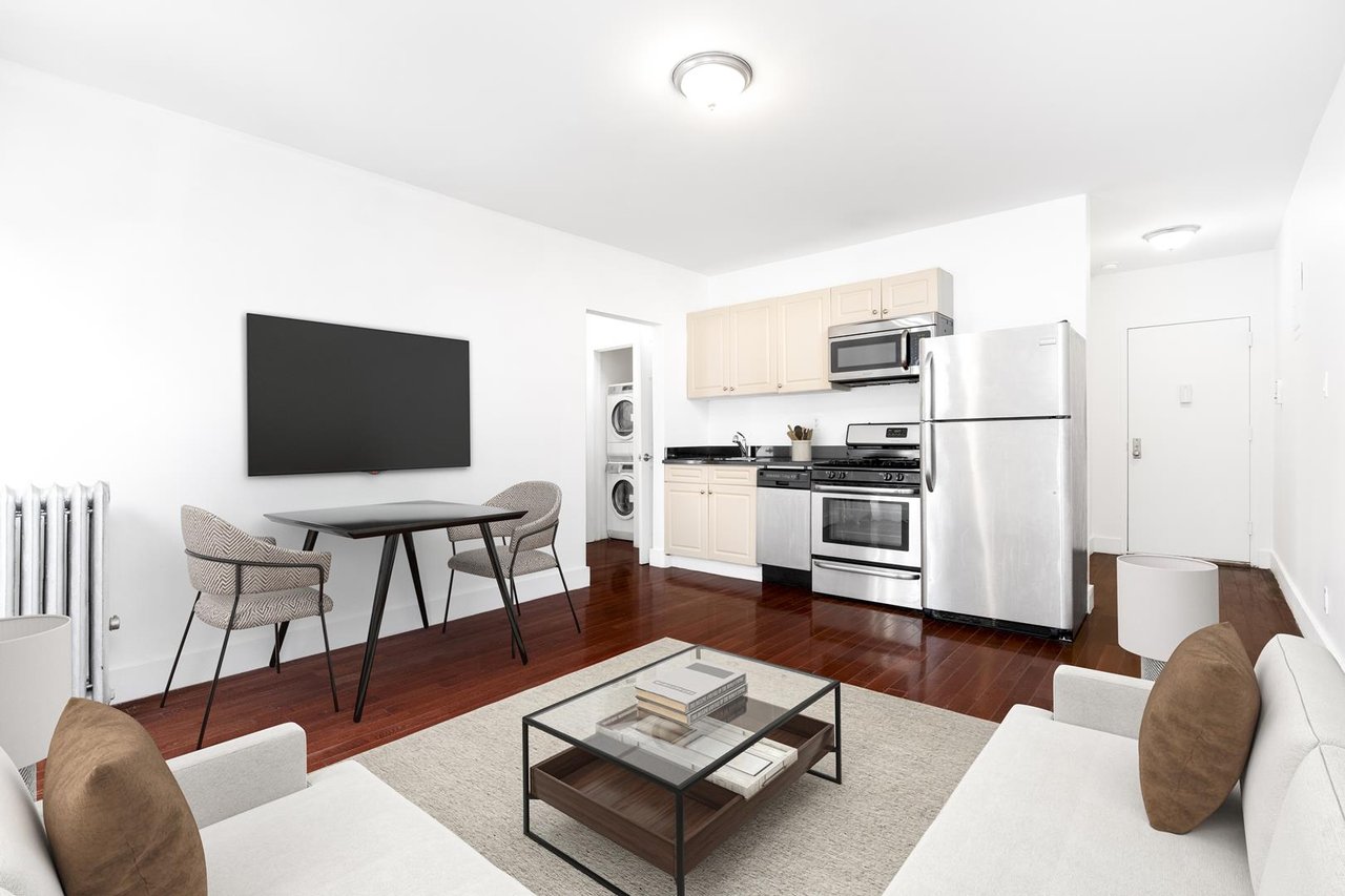 216 Macon Street, Apt 7