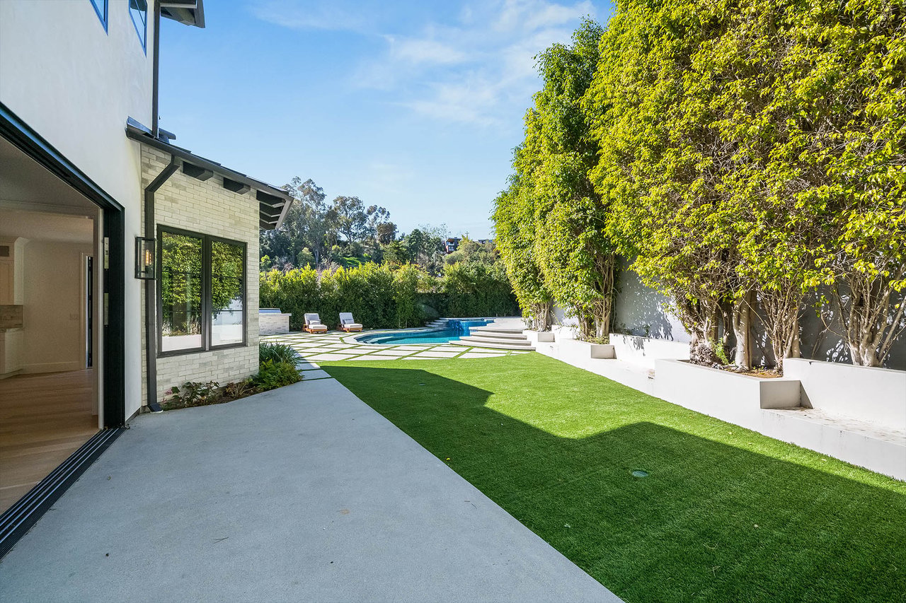 1348 Marinette Rd, Pacific Palisades 