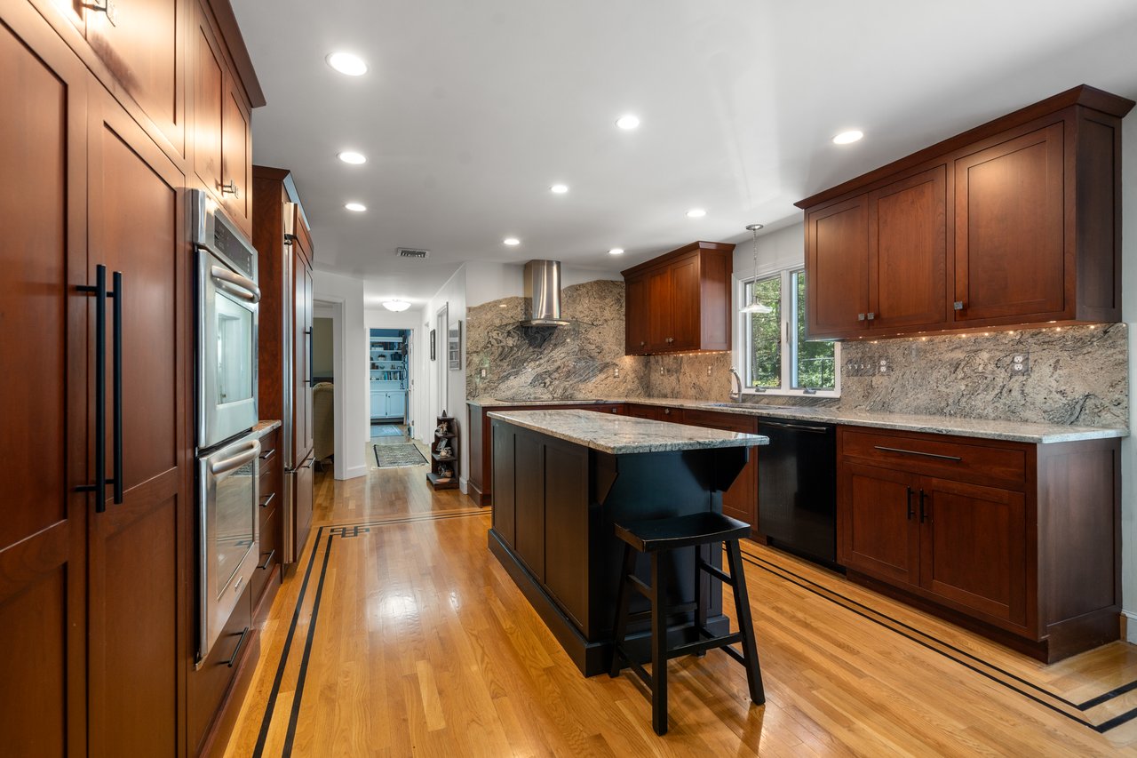 8 Ringbolt Road - Weir River Estuary | Hingham, MA
