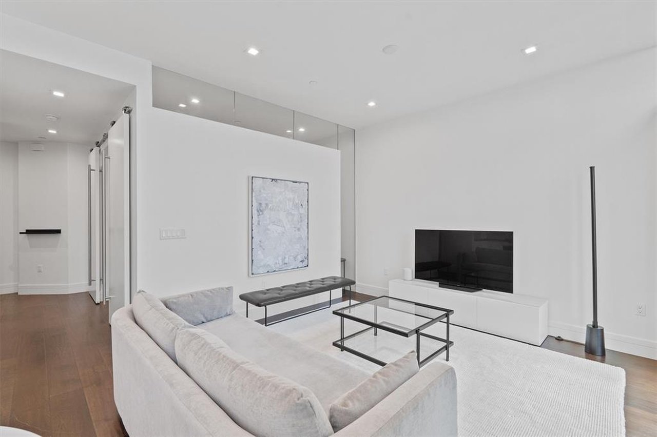 501 West #1106