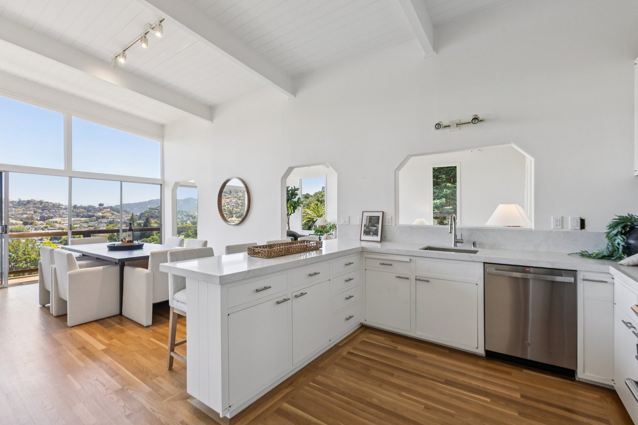 Desirable Location on Belvedere Island