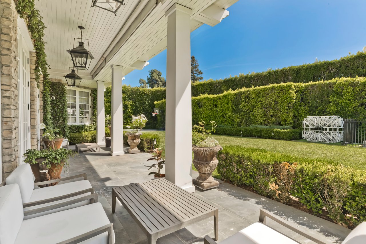 1005 N Crescent Dr, Beverly Hills Private Lease