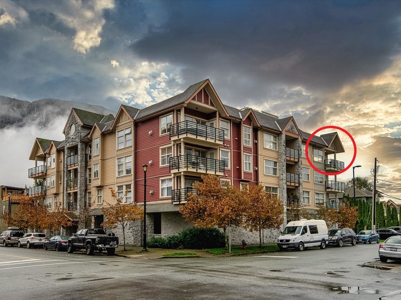 1310 Victoria St, #401