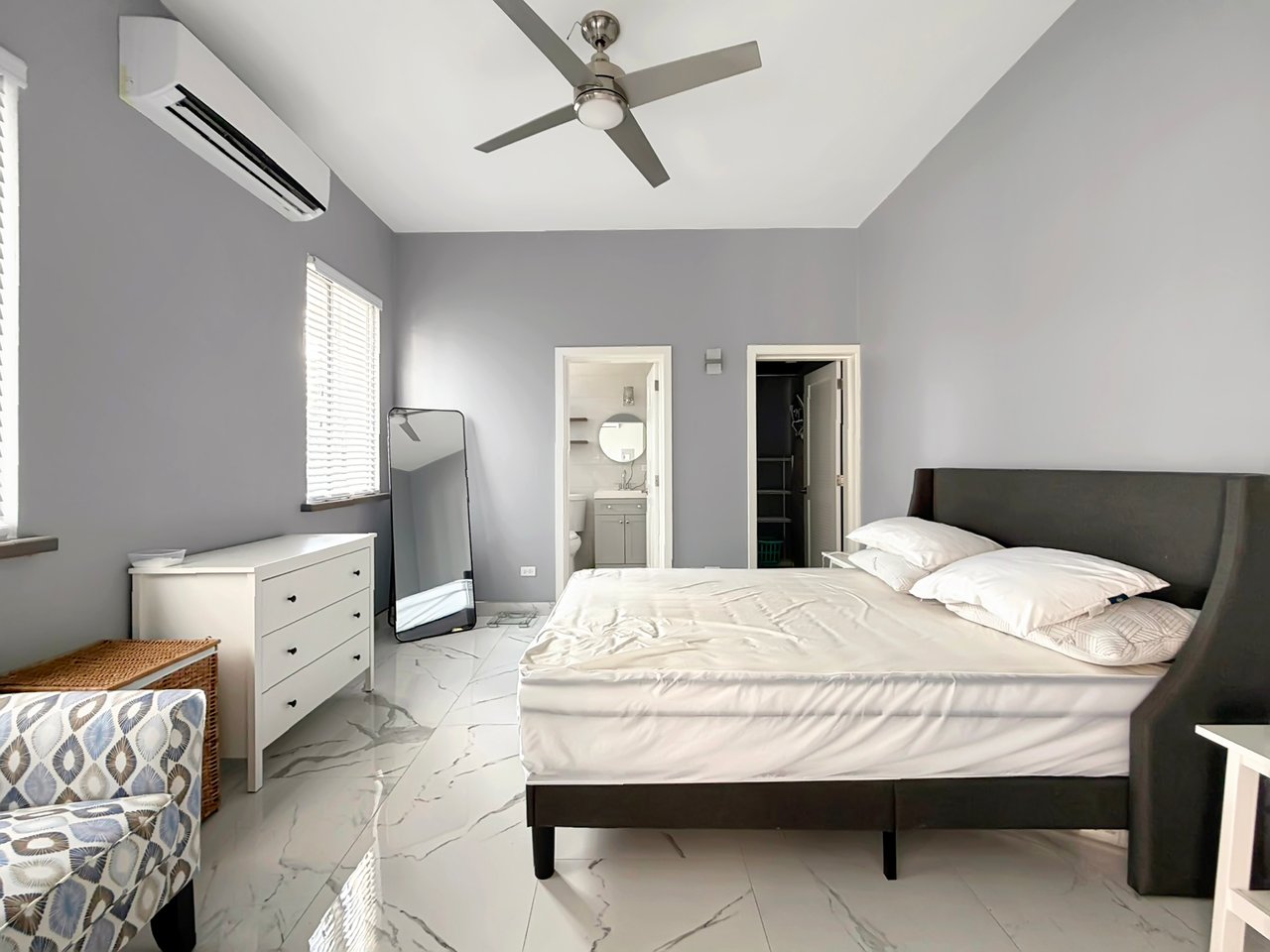 1097 Luck Hill 1 Bedroom Apartment