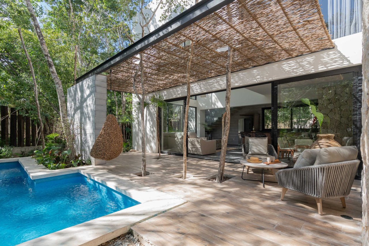 Villa 11  |  4 Bedroom with Large  Pool  in 12 O’Clock Tulum