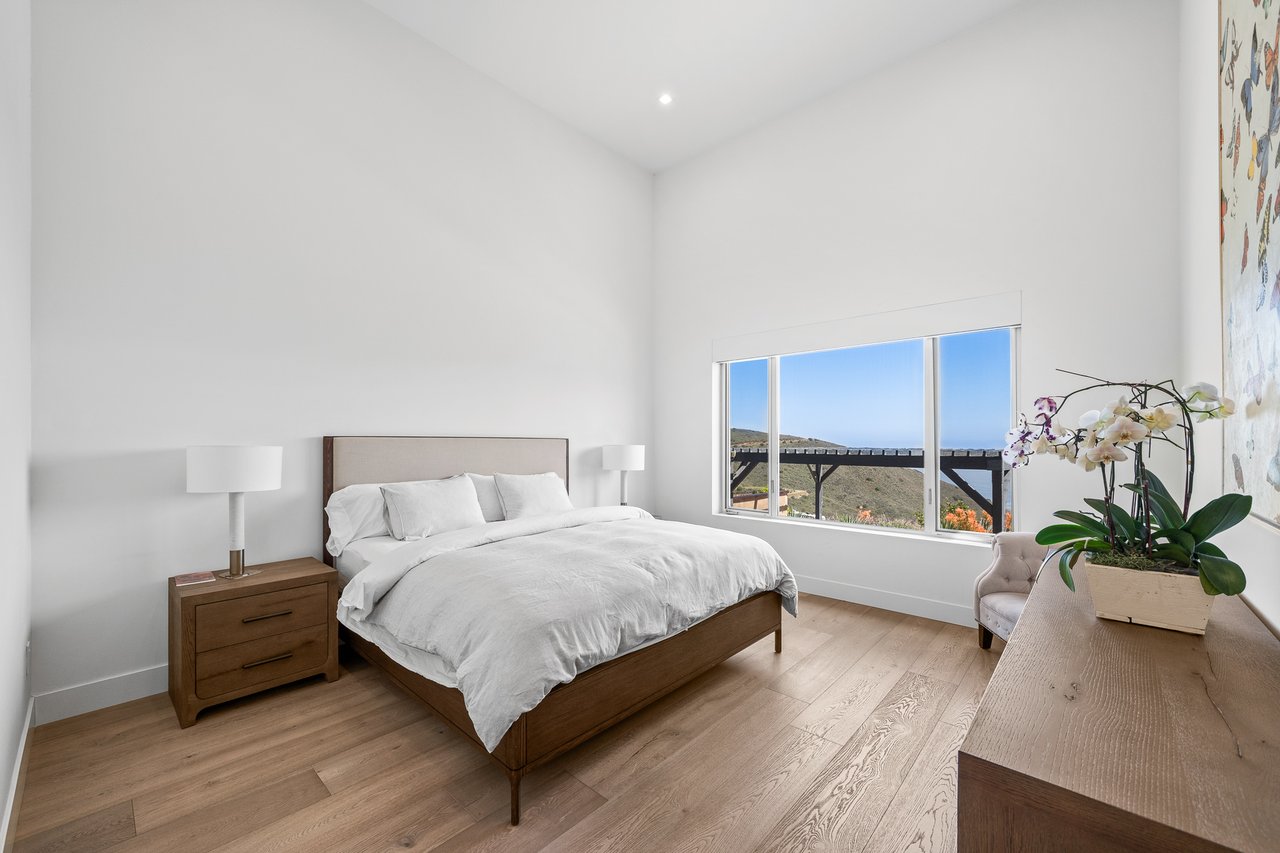 10715 Yerba Buena Rd