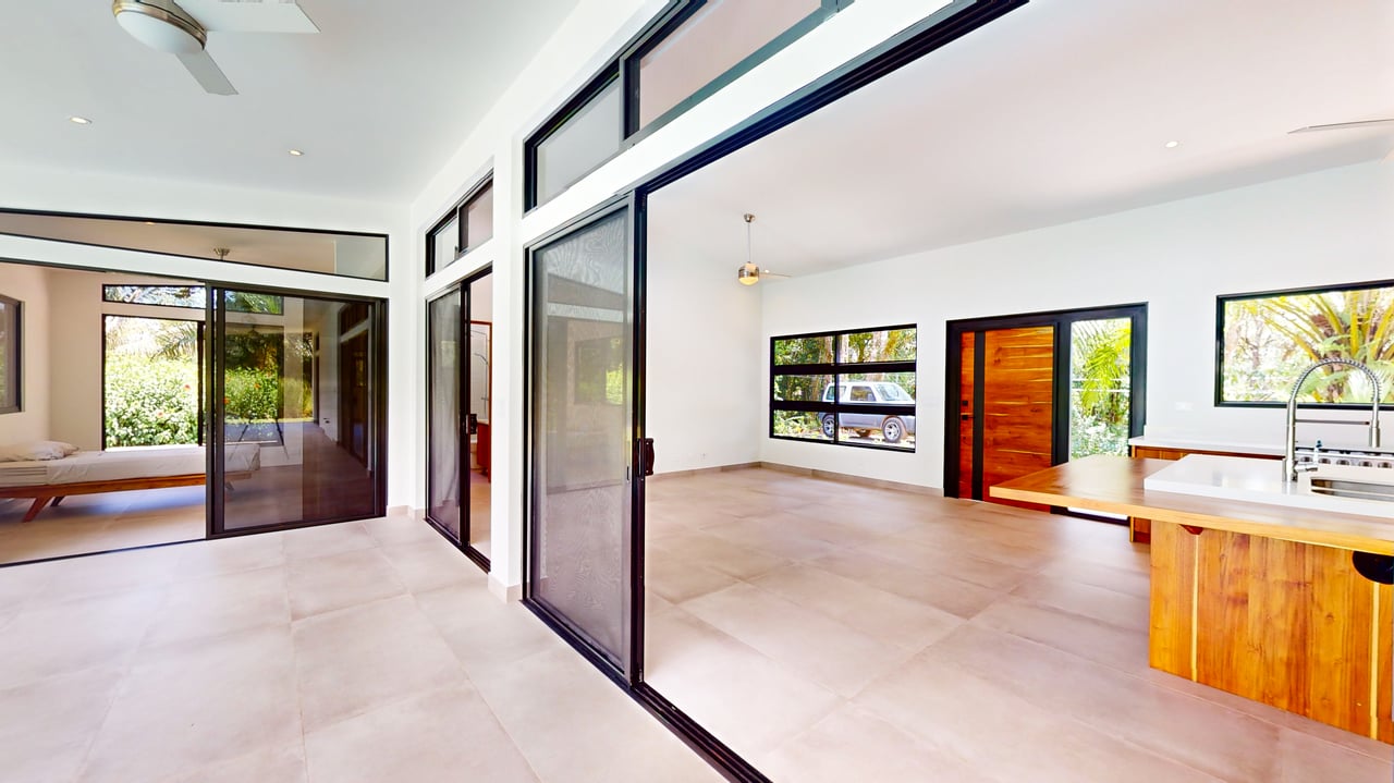 Exquisite Modern Retreat with Ocean and Mountain Views in Ojochal, Costa Rica