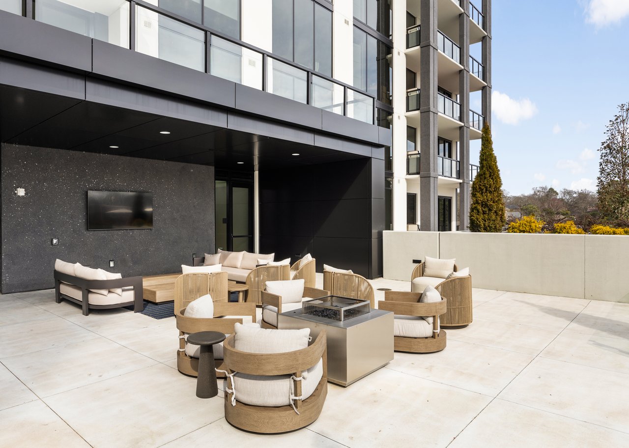 2425 Peachtree Road NE Unit 1406