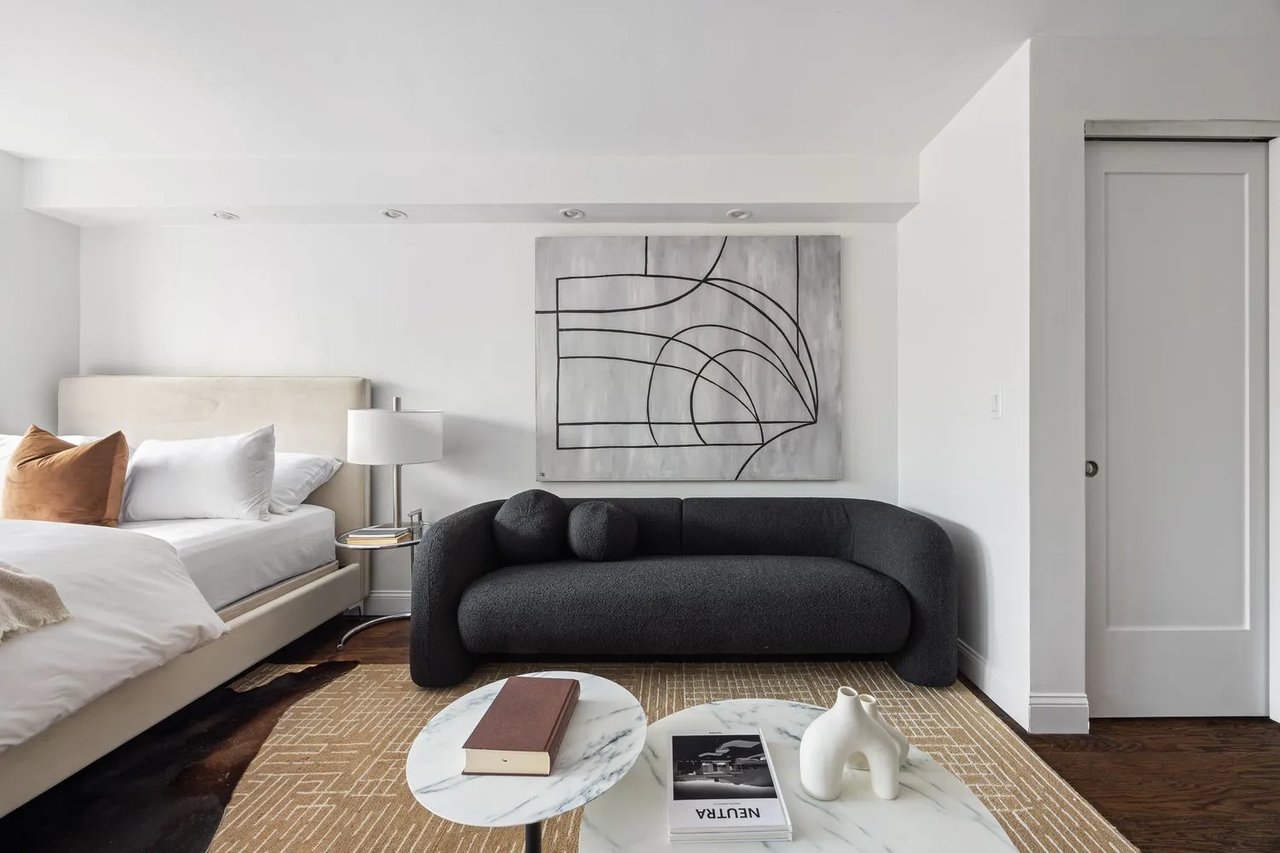 166 East 35th Street Unit: 5F