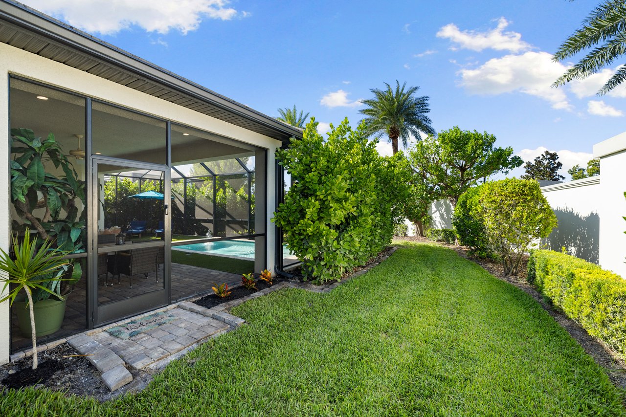 10137 Florence CIR, NAPLES