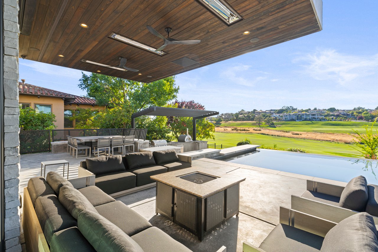 4573 Greenview Drive