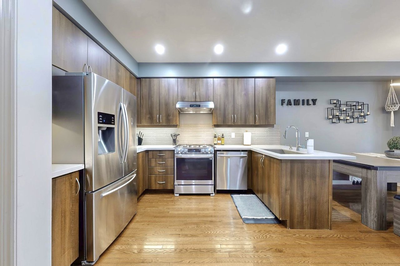 727 Vellore Park Avenue