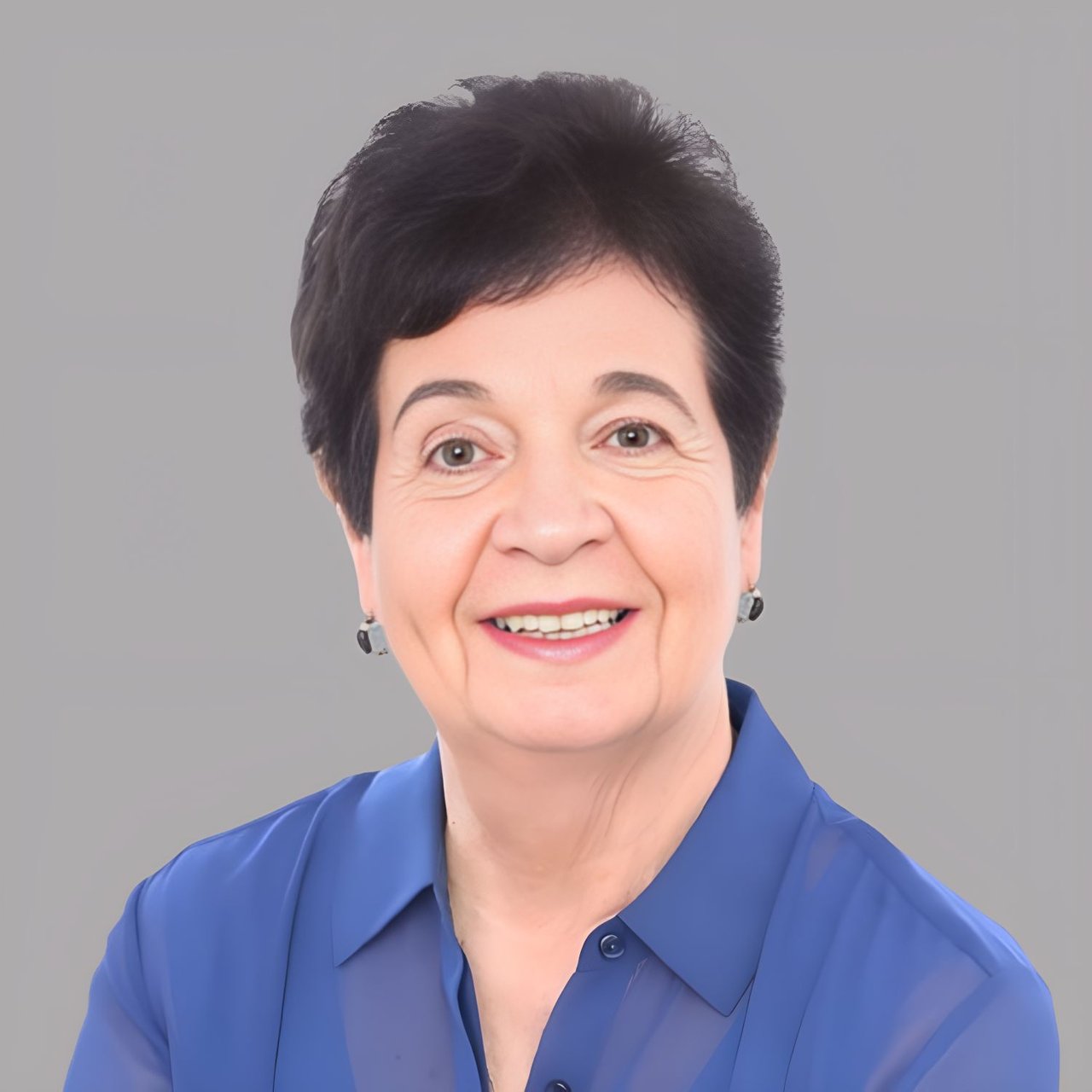 Kareen Kanaga Weston, CT Real Estate Agent Headshot