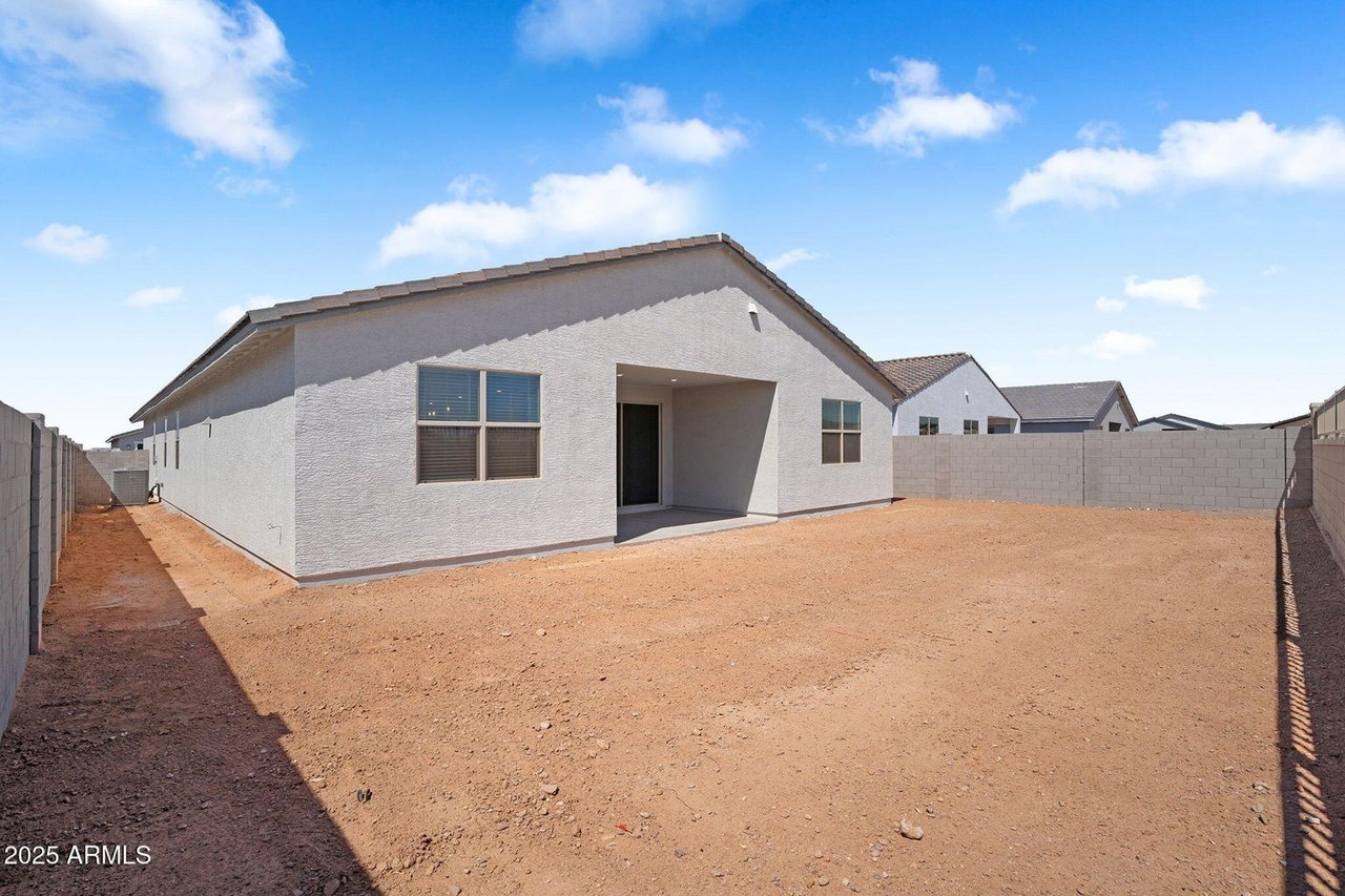 4811 W HUNTER Trail