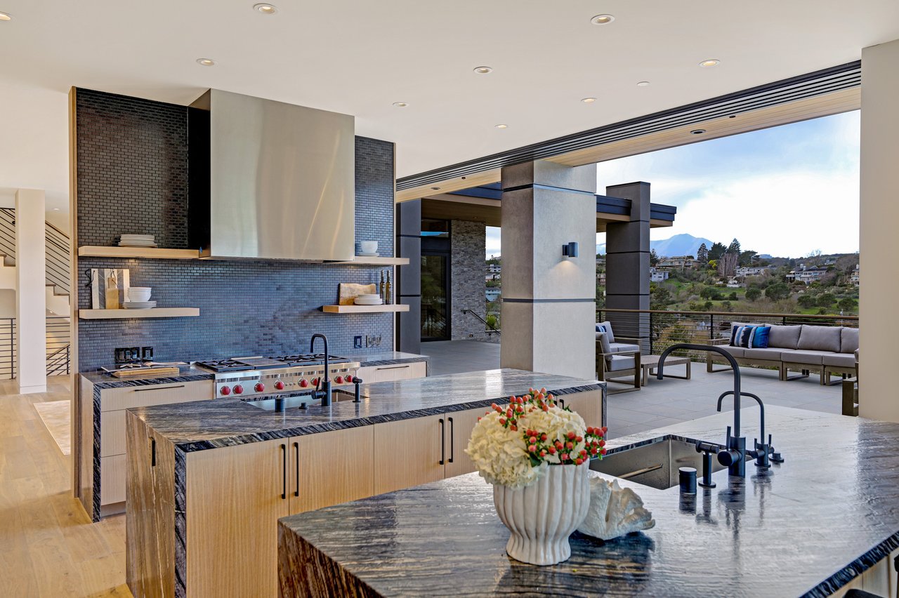Modern Luxury - Completed in 2020