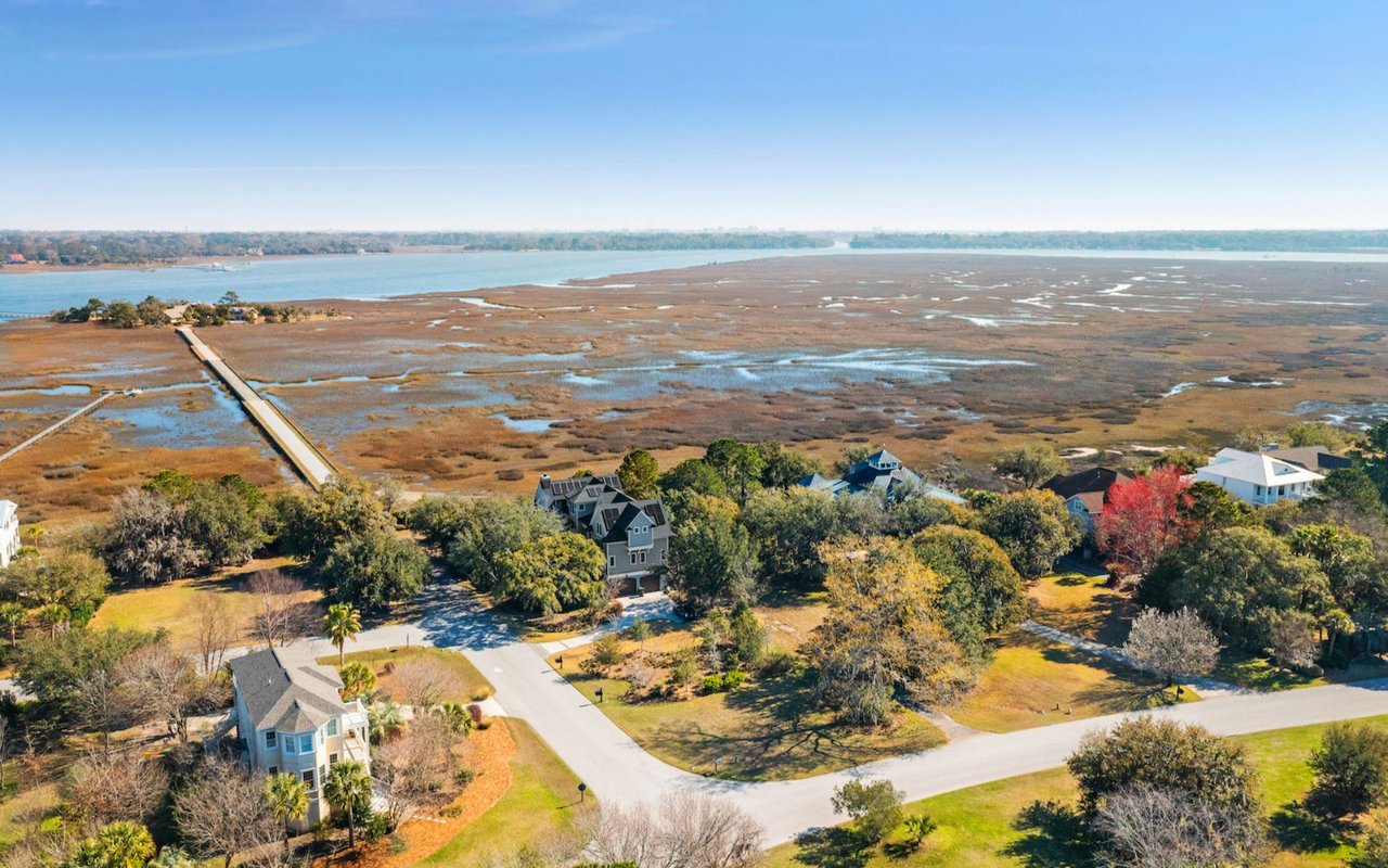 Picturesque Marsh Front Lot – 17 Headquarters Plantation Drive