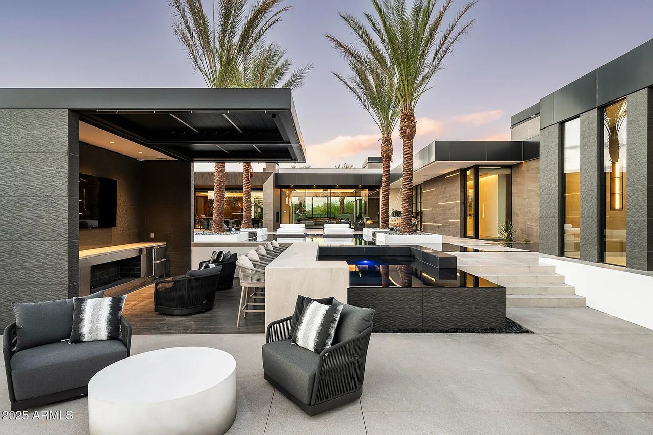 6911 E Jackrabbit Rd