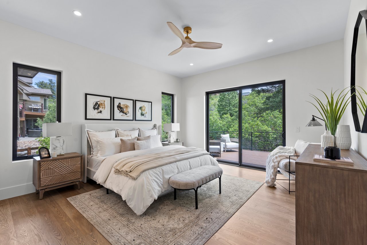 2783 Hawk Point 