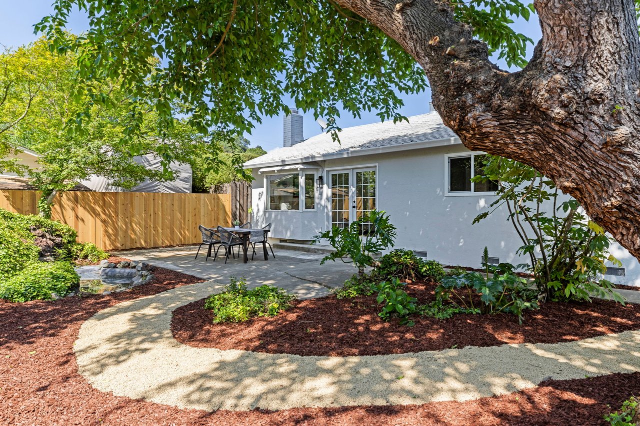 1007 Harold Ln
