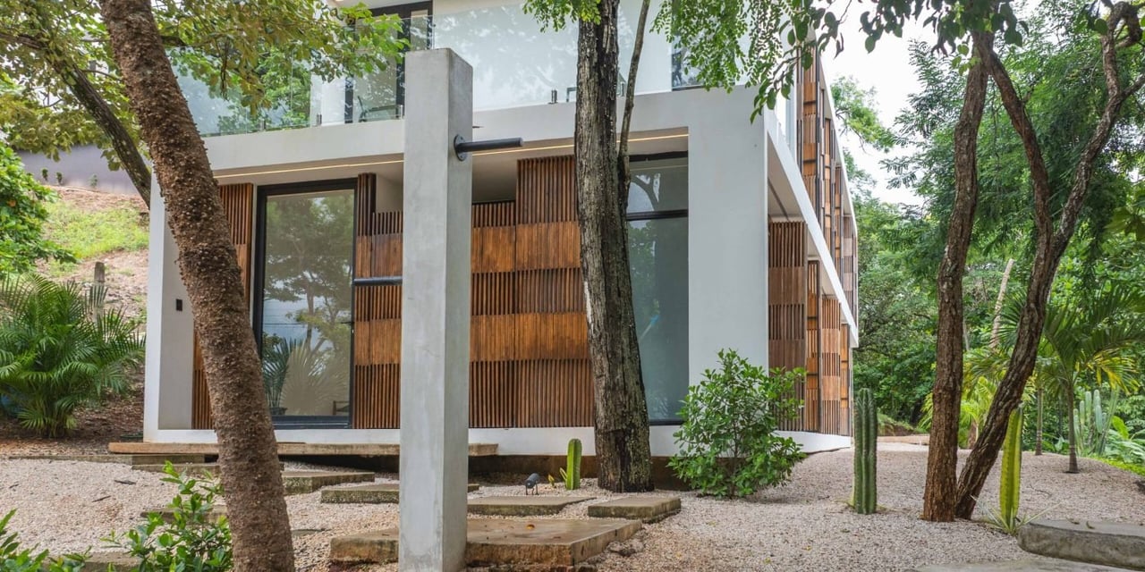 Modern Jungle Home Near Conchal Beach