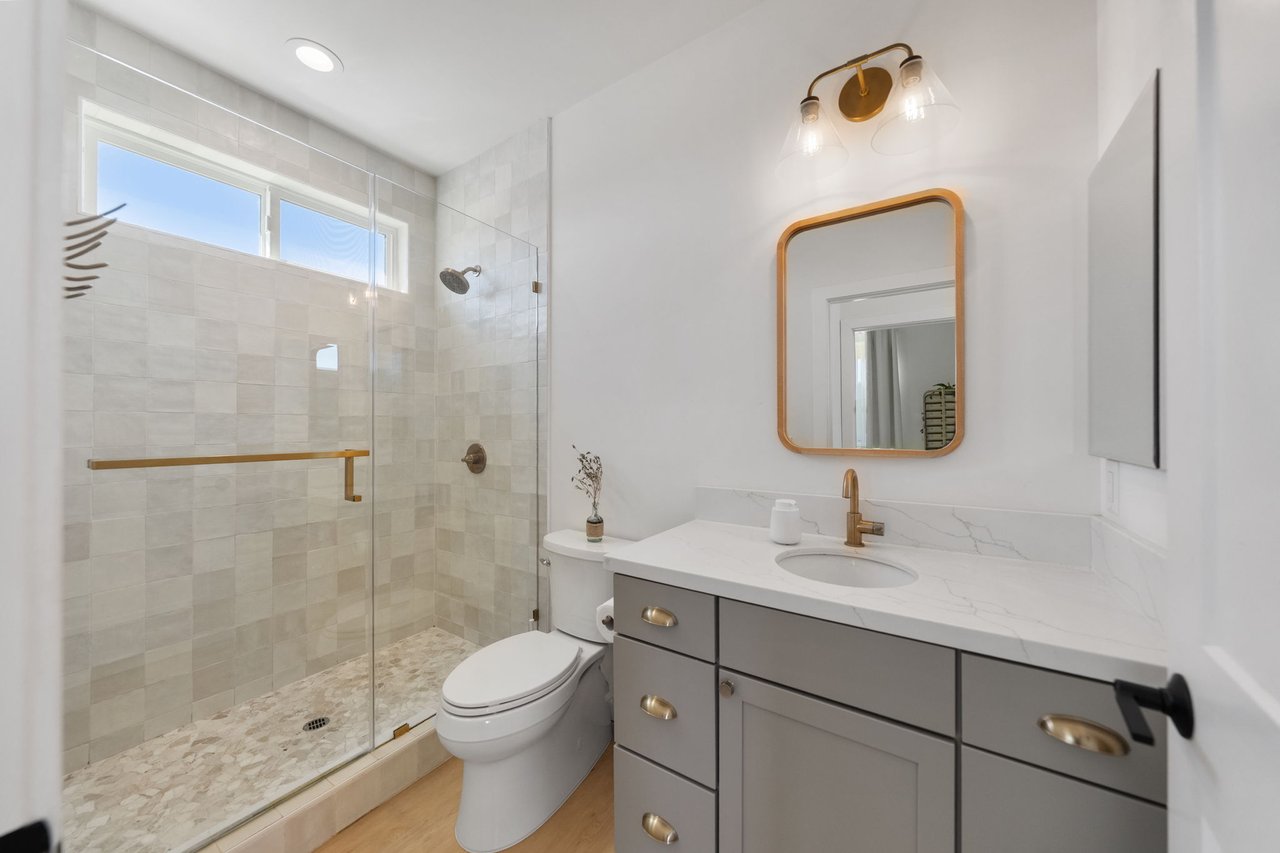 41950 Calle La Escondida