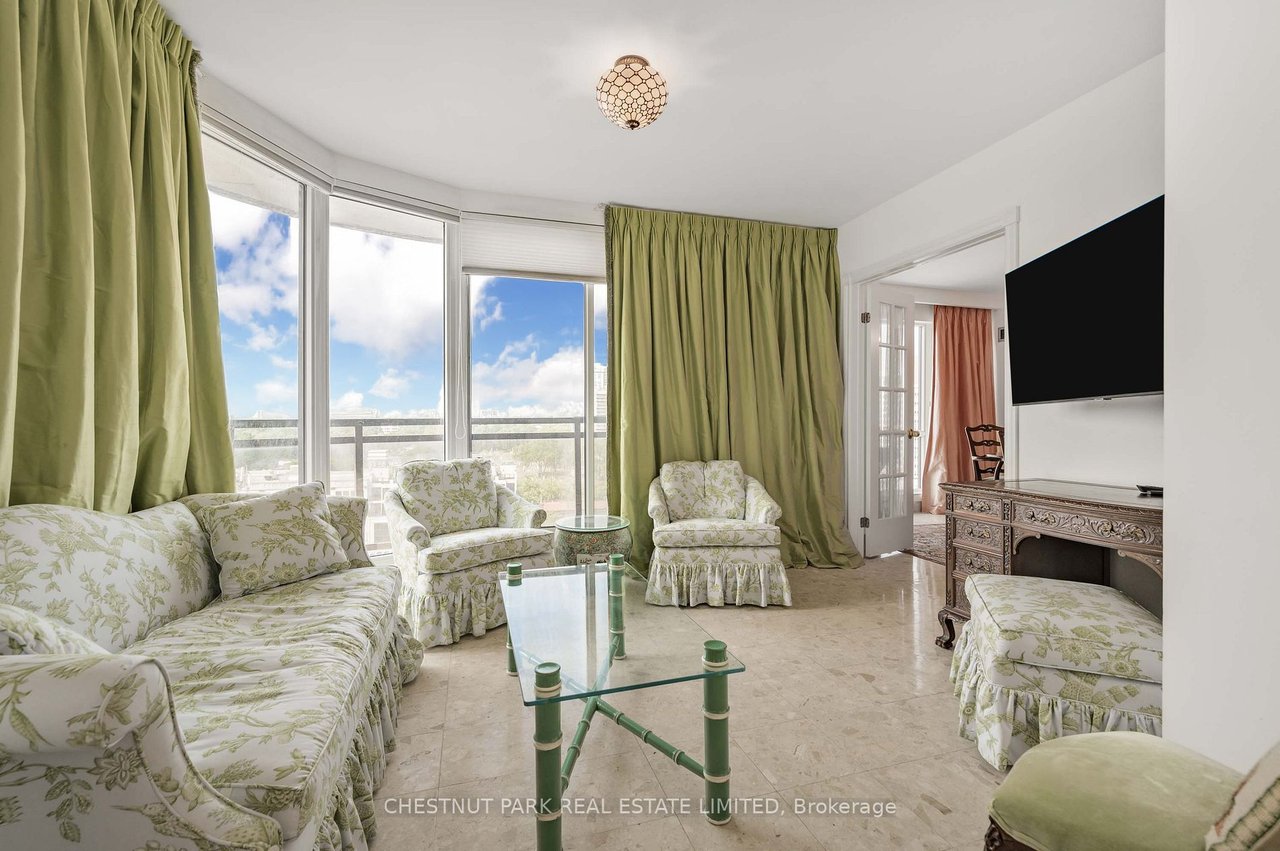 PENTHOUSE FOR DOWNSIZERS