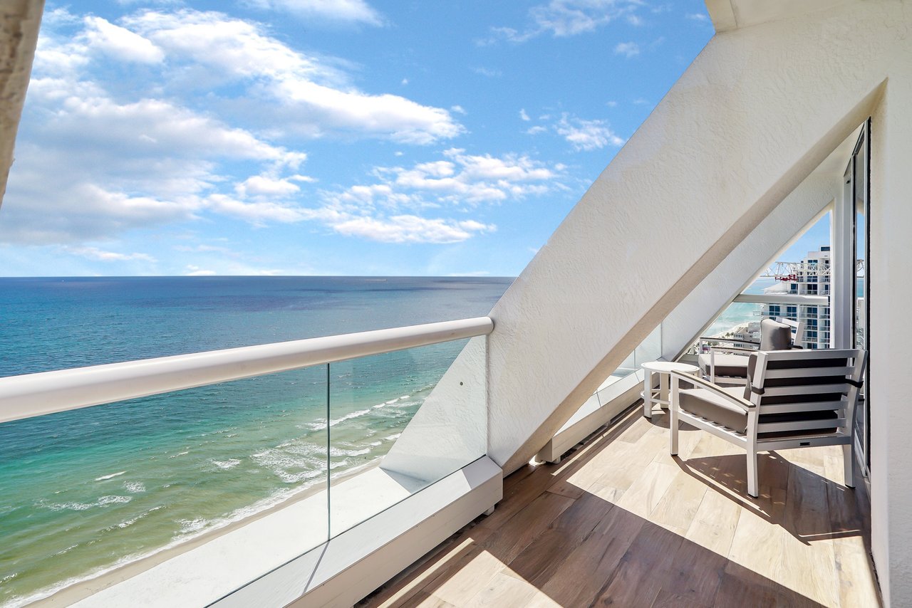 The Ocean Resort Residences (Conrad Fort Lauderdale Beach)