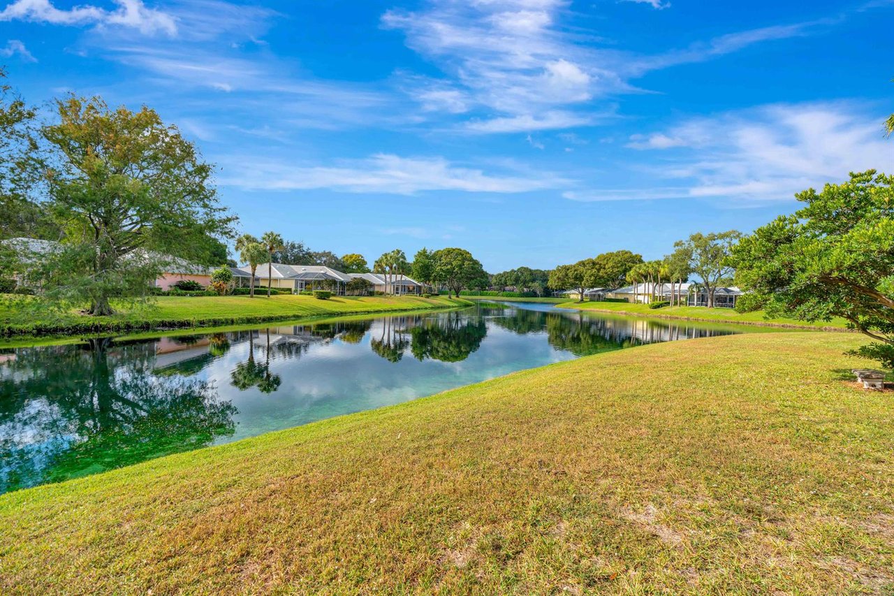 4904 Lake Catherine Dr