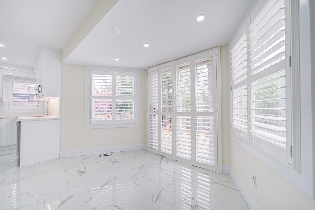1126 Berkshire Crt