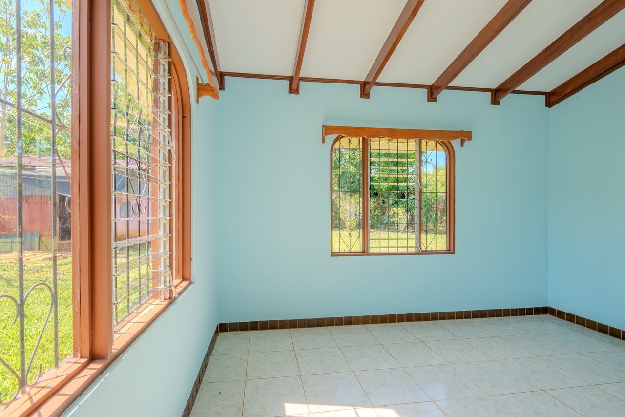 Vista Serena, beautiful House surrounded by nature in Villa Nueva de Quepos