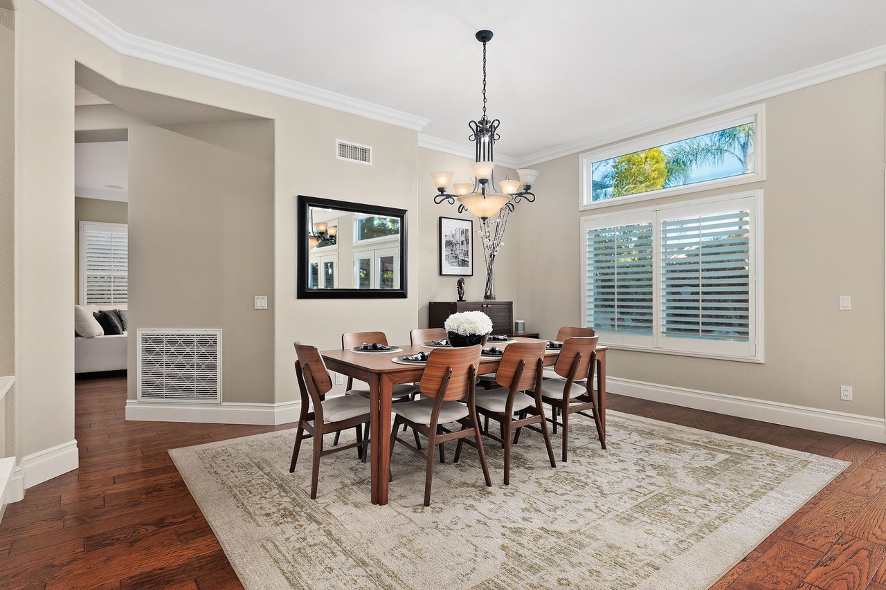 5275 Raven Hill Point