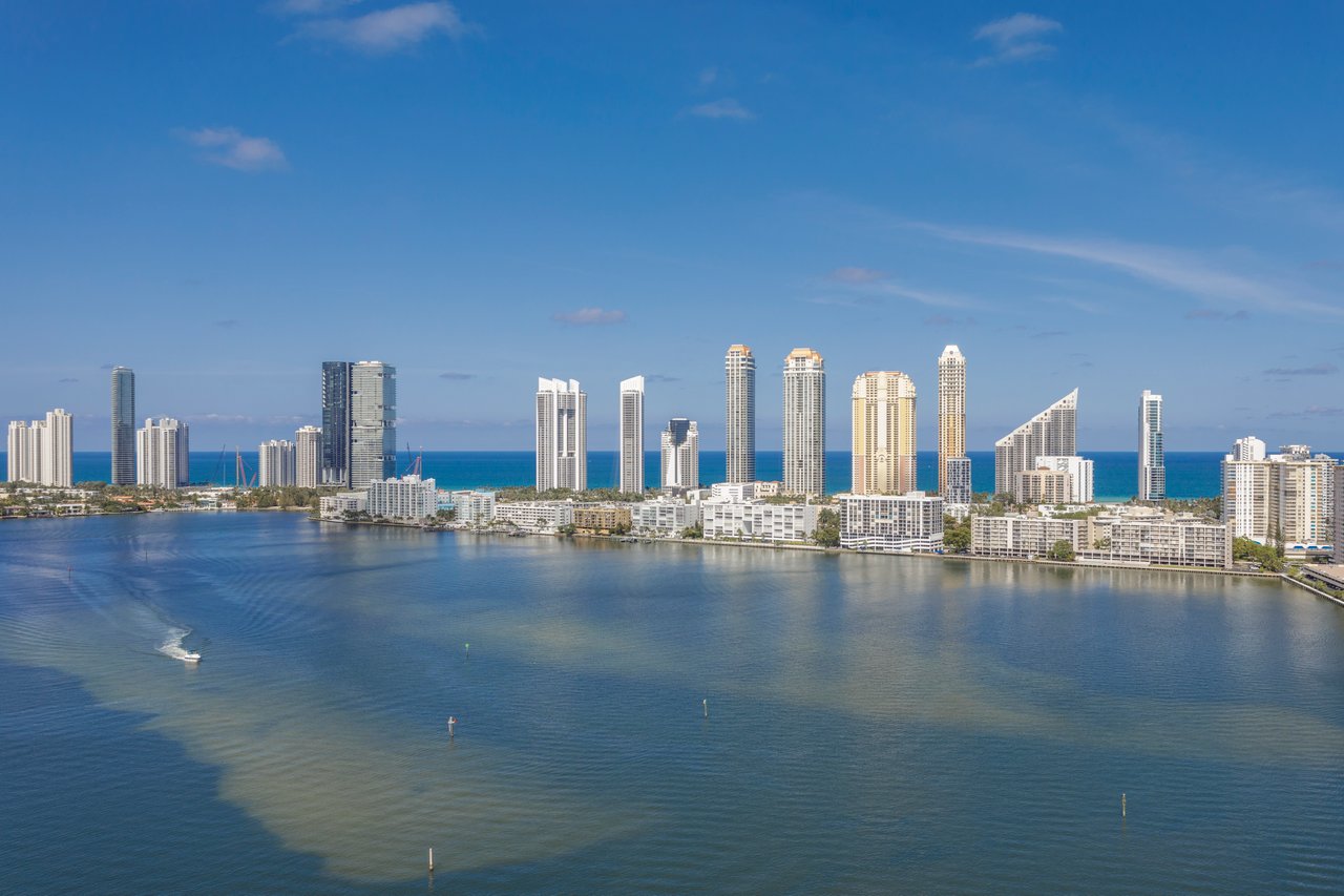 2600 Island Blvd # 2603