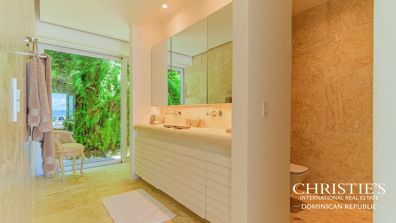 Luxury Ocean View Villa in the Puerto Bahía Resort Community