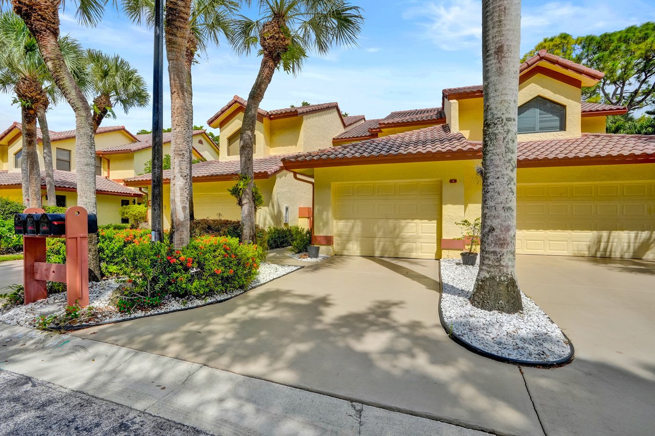 5355 Tenth Fairway Drive, #2, Delray Beach, FL 33484