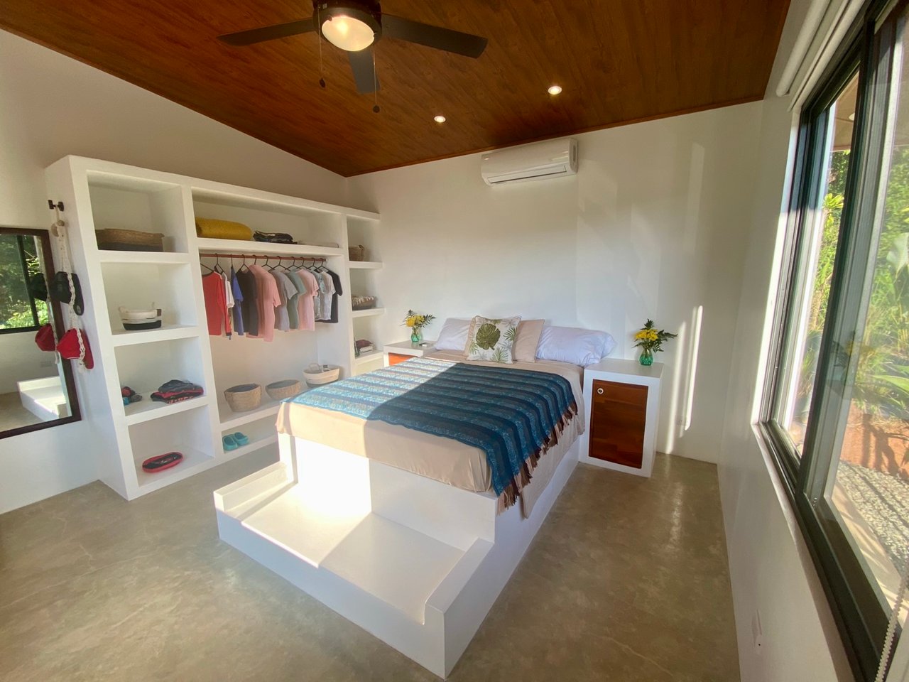 Brand New Modern Home in a Private Tropical Setting - Tres Rios