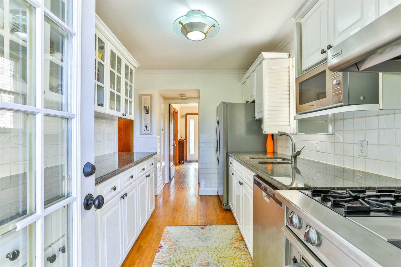 78 Southvale Dr